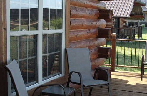 Martinsville Cabin | 4-bedroom cabin in peaceful Albany, MO. Amazing views and relaxing environment.