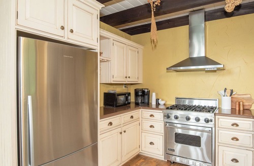 Everett Cabin | 4-bedroom cabin in superb Everett with cozy mountain vibes