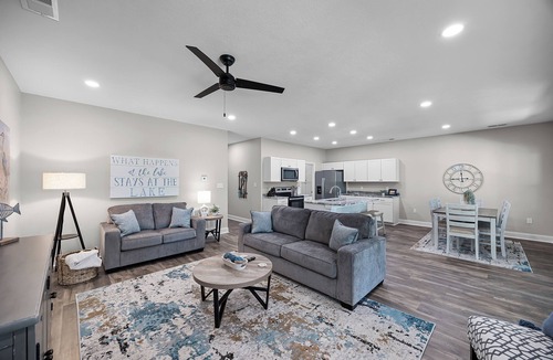 Pickwick Dam Ski Chalet | 4-bedroom Chalet Overlooking Pickwick Landing Golf Course