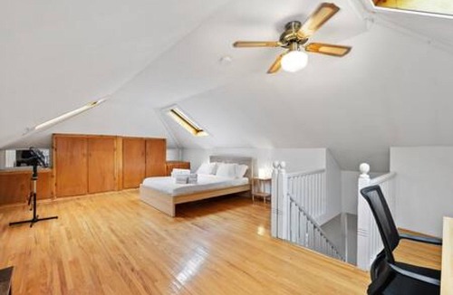 Port Credit House | 4 Bedroom Charm in Port Credit