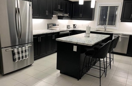 Welland House | 4 bedroom clean and spacious home