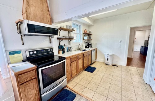 Hot Springs House | 4 Bedroom close to everything.