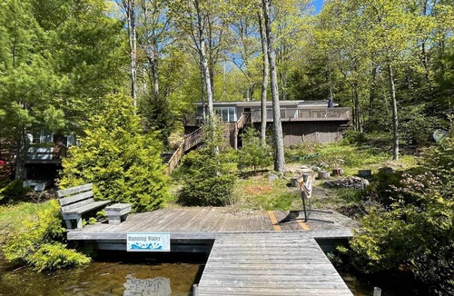 Algonquin Highlands Cottage | 4 Bedroom Cottage on Raven Lake in Dorset, Muskoka, Ontario Canada