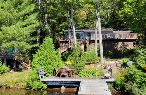 Algonquin Highlands Cottage | 4 Bedroom Cottage on Raven Lake in Dorset, Muskoka, Ontario Canada
