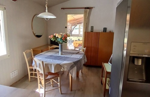 Auch House | 4-bedroom country house, swimming pool and large meadow