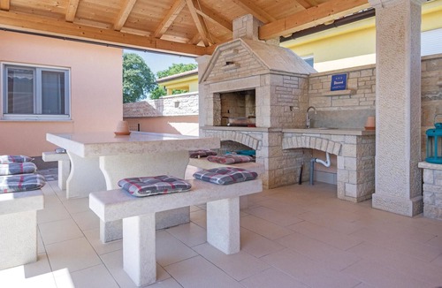 Galizana Apartment | 4 bedroom cozy apartment in Galizana