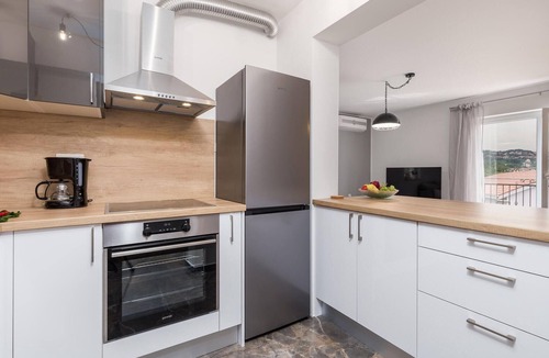 Pobri Apartment | 4 bedroom cozy apartment in Pobri