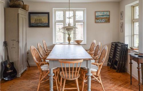 Anholt House | 4 Bedroom Cozy Home In Anholt
