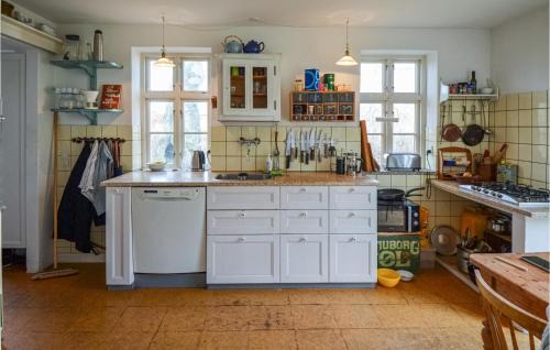 Anholt House | 4 Bedroom Cozy Home In Anholt