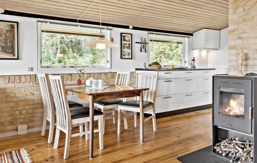Jægerspris House | 4 Bedroom Cozy Home In Jægerspris