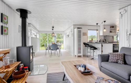 Vejlby Fed House | 4 Bedroom Cozy Home In Middelfart