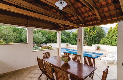 Gruda House | 4 bedroom cozy home in Gruda