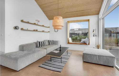 Hejsager Strand House | 4 Bedroom Cozy Home In Haderslev