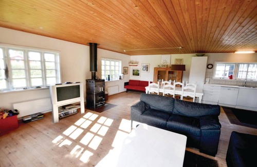 Knebel House | 4 bedroom cozy home in Knebel