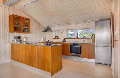 Ronde House | 4 bedroom cozy home in Rønde