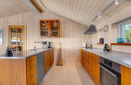 Ronde House | 4 bedroom cozy home in Rønde