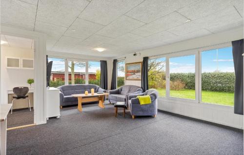 Vinderup House | 4 Bedroom Cozy Home In Vinderup