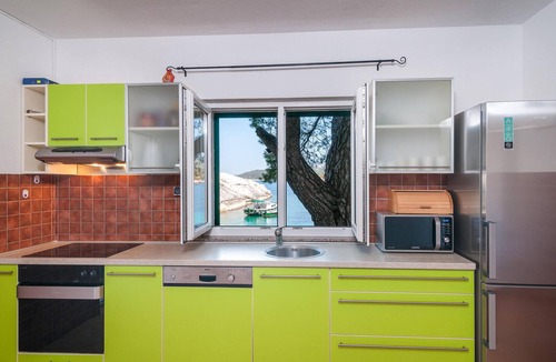 Zarace House | 4 bedroom cozy home in Zarace
