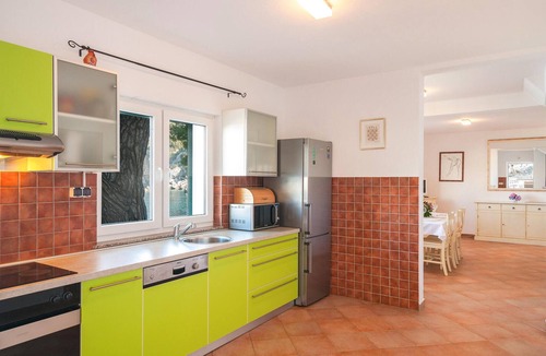 Zarace House | 4 bedroom cozy home in Zarace