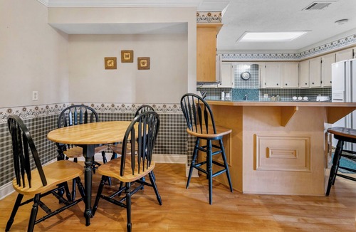 Sulphur House | 4-bedroom Deluxe Country Home