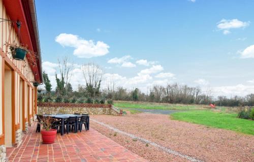 Saint-Julien-de-Mailloc House | 4 Bedroom Cozy Home In Valorbiquet