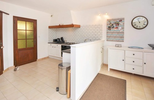 Saint-Laurent-La-Vernede House | 4 bedroom accommodation in St-Laurent-la-Vernède