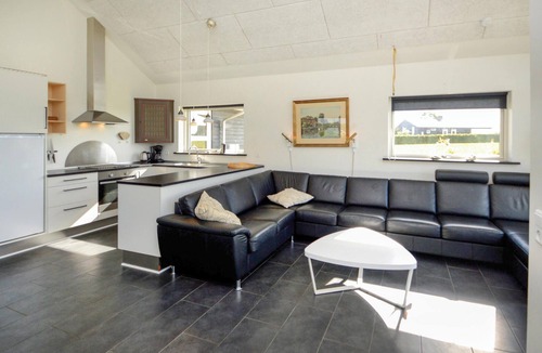 Flovt Strand House | 4 bedroom gorgeous home in Haderslev