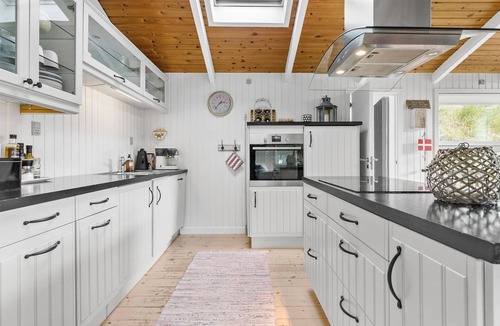 Lyngsbæk Strand House | 4 bedroom gorgeous home in Ebeltoft