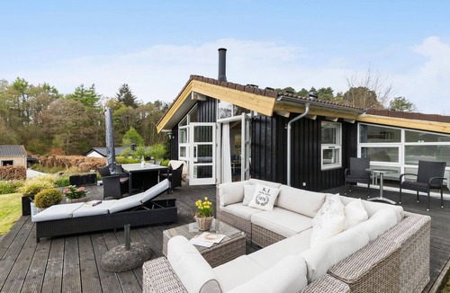 Lyngsbæk Strand House | 4 bedroom gorgeous home in Ebeltoft