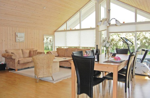 Bog By House | 4 bedroom gorgeous home in Bogø By