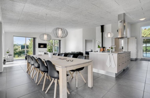 Skødshoved Strand House | 4 bedroom gorgeous home in Knebel