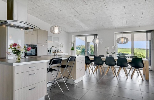 Skødshoved Strand House | 4 bedroom gorgeous home in Knebel