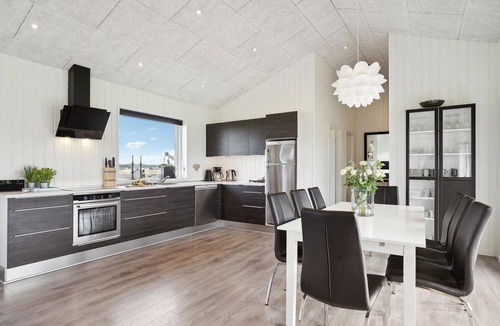 Grønhøj House | 4 bedroom gorgeous home in Løkken