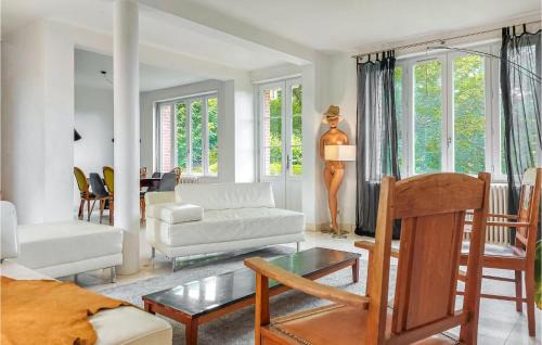 Etretat House | 4 Bedroom Gorgeous Home In Étretat