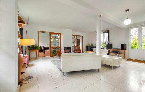 Etretat House | 4 Bedroom Gorgeous Home In Étretat