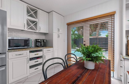 South Corals House | 4 Bedroom. Heated Pool. Waterfall. Game Room. Close 2 Beach, Las Olas, Downtown.