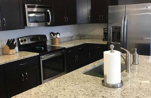 Trafalgar Village House | 4 Bedroom High End Home In Trafalger Village Gated Community