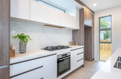 Epsom House | 4 Bedroom Holiday Home Epsom