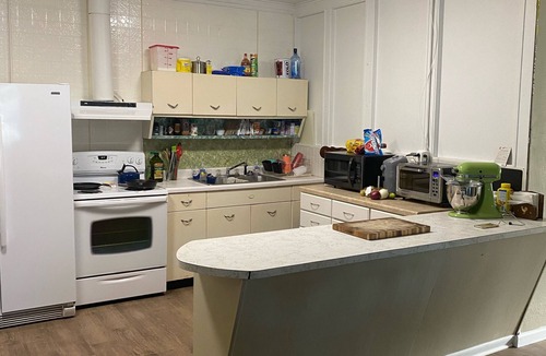Carlisle Apartment | 4 Bedroom Home Away From Home- REMODELED 10/21