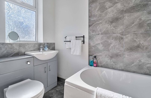 Hartlepool House | 4 bedroom home in Hartlepool