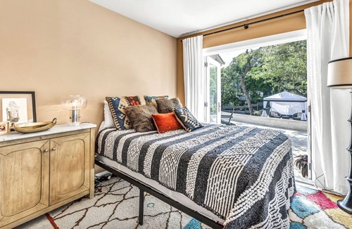 Lost Creek House | 4 Bedroom Home on half-acre spactacular backyard with sparkling pool and Cabana
