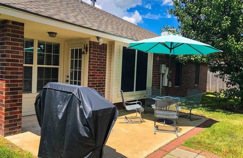 Westfield Village House | 4 Bedroom Home - Close to A&M. Perfect for Aggie Events.