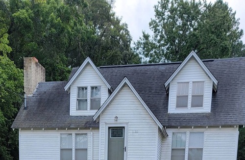 Mammoth Spring House | 4 Bedroom Home with a Jacuzzi Tub