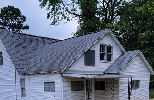 Mammoth Spring House | 4 Bedroom Home with a Jacuzzi Tub