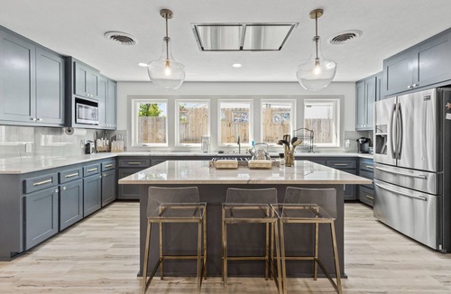 Prien House | 4 Bedroom Home with Pool