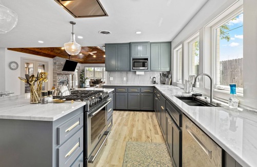 Prien House | 4 Bedroom Home with Pool