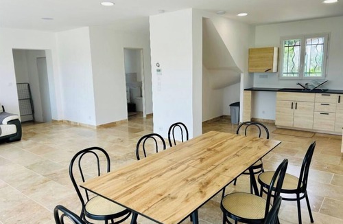 Laudun House | 4-bedroom house for 8 people