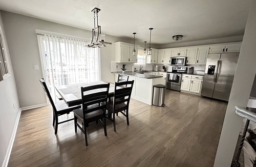 Raymore House | 4 Bedroom House 5 minutes from restaurants and shopping