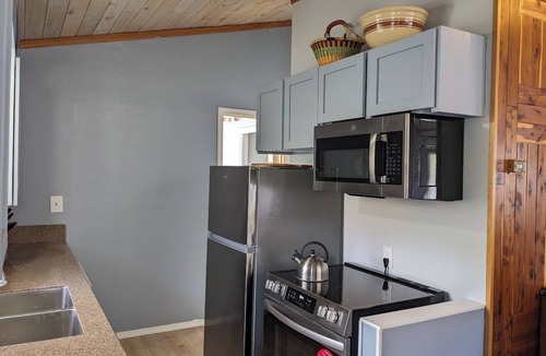 Jemez Springs House | 4-bedroom house in enchanting Jemez Springs on river