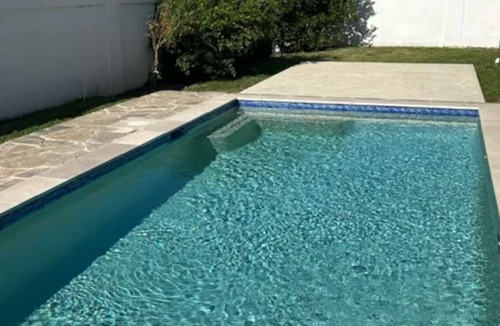 Bonanza House | 4-bedroom house in Laredo with Pool,WiFi, AC. Close to TAMIU, Airport, Hospitals
